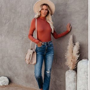 Vicki Day to Day turtle neck